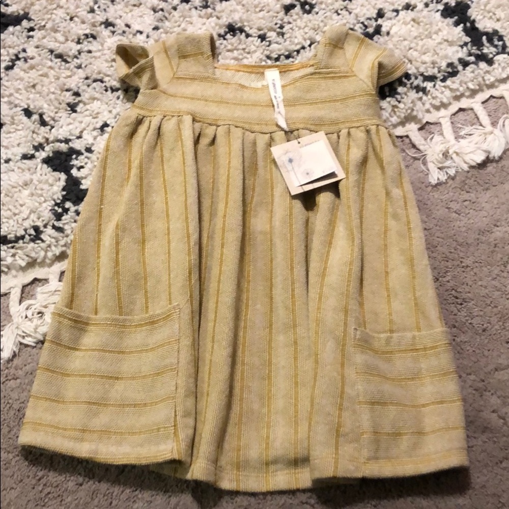 Size 5 boho vignette dress from boutique